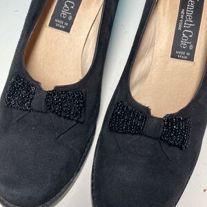 Vintage Black Kenneth Cole Heels Size 8.5 Leather & Suede with Beaded Bow